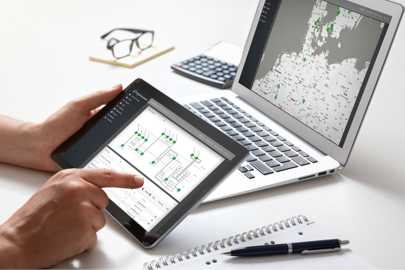 Tablet and computer showing IoT-portal